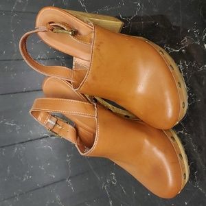 Euc 7.5 Clogs, color is luggage. 3 for $50